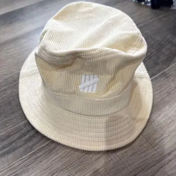 버킷햇 S/M 크림색 undefeated