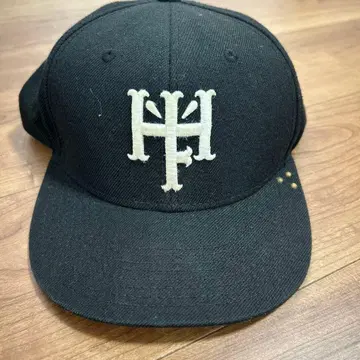 OTTO FIT 블랙 자수 캡 7 5/8