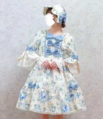 새상품 앤티크 로즈 패턴 원피스 시로 axes femme kawaii