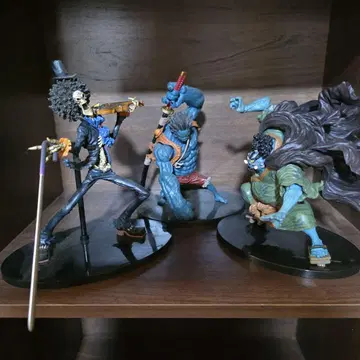 원피스 피규어 모음! 나이트메어 루피, 징베, 브룩! 현 상태 판매!