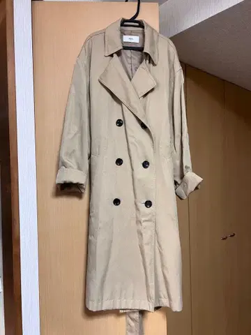 AZUL by moussy 베이지 트렌치코트