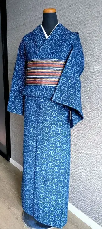 목화 단의 네이비 나염 변형 마 잎 무늬