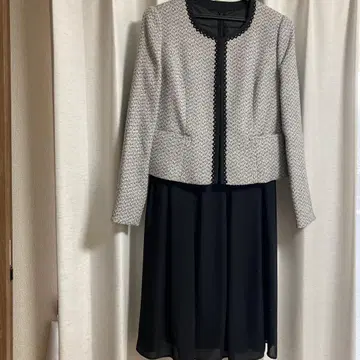 포멀 자켓과 드레스 세트