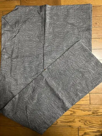 중고 오시마 명주? 그레이 나뭇잎 패턴 넉넉한 사이즈