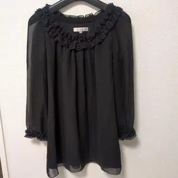 M-Premier 블랙 블라우스 34