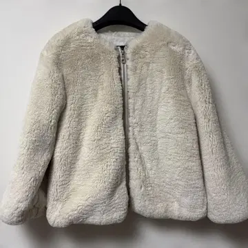 [택 포함 새상품] 후와후와 IVISUTO 아이보리 퍼 자켓 38