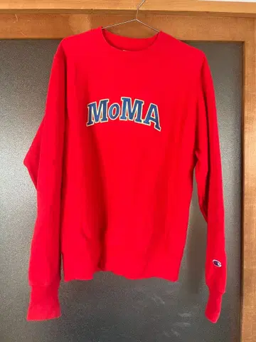 Champion 크루넥 맨투맨 셔츠 MoMA Edition 레드