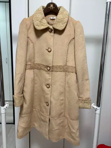 엑시즈팜 axes femme 베이지 롱 코트 M 사이즈