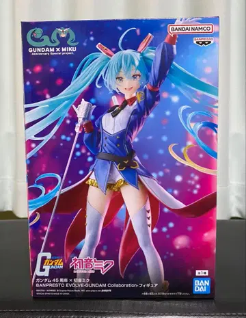 GUNDAM x 하츠네 미쿠 피규어