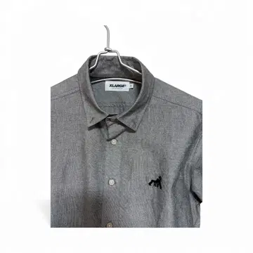 XLANGE 그레이 반팔 셔츠