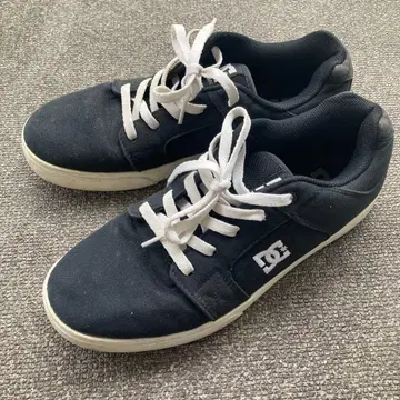 DC 블랙 캔버스 스니커즈