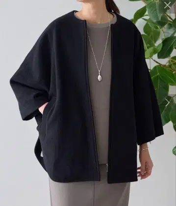 BEARDSLEY 비어즐리 울 판초 코트 블랙 검정