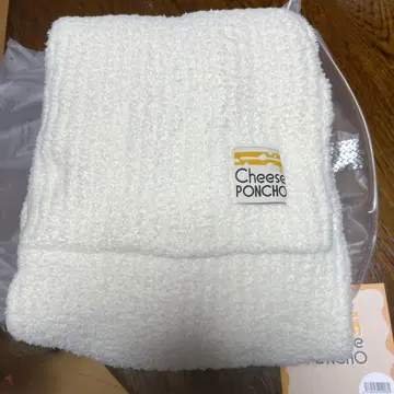 [ 새상품 미사용 ] 치즈 판초 홈웨어 가격 인하 가능