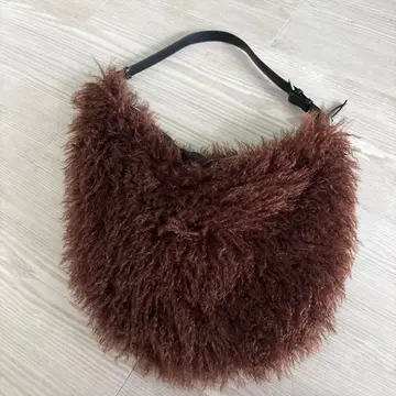 ZARA 브라운 퍼 숄더백