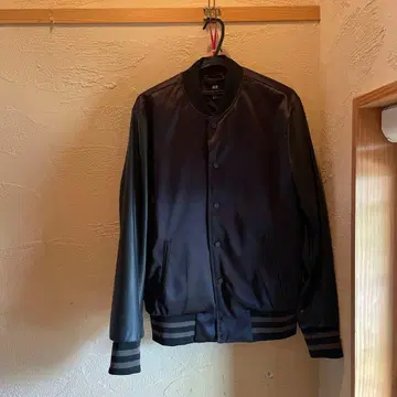 H&M 블랙 바시티 자켓 M
