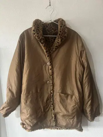 미사용 새상품 KRIZIA 레오파드 무늬 리버서블 코트 M