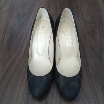 카논 카모플라쥬 패턴 웨지솔 펌프스