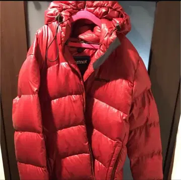 Marmot M-3 빨간색 다운 자켓