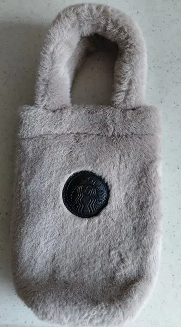 [중고] 스타벅스 보틀 숄더백 퍼 베이지