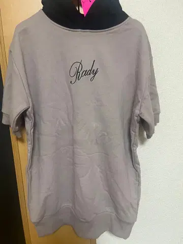 [ 새상품 ] Rady 후드티