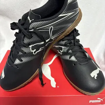 PUMA 블랙 축구화 27.5cm