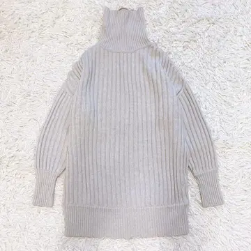 [ 컨디션 최상 ] 시에르 이에나 CODE BIG 터틀넥 니트 최근 모델