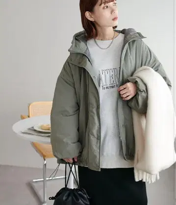 가볍고 따뜻한 충전솜 몬스터 후드티 [WEB 한정판]