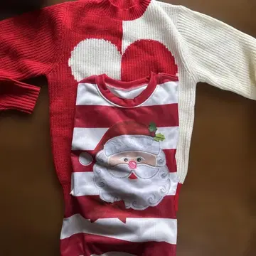 하트와 산타의 긴팔 니트 스웨터