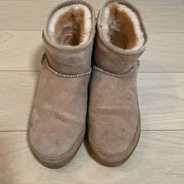 미네통카 베이지 어그 부츠 스웨이드