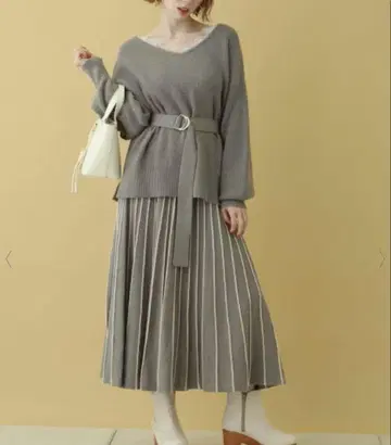 [ 택 포함 새상품 ] 니트 원피스 플리츠 스커트