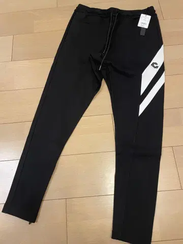 택 포함 즉시 완판 아이템 CRONOS 블랙 조거 팬츠 L 사이즈