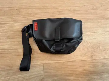 토폴로지 Topologie 블랙 숄더백 사선 크로스백 남녀 공용