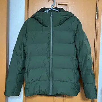 유니클로 다운 파카 M 사이즈