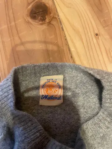 Shetland 그레이 크루넥 스웨터 영국제