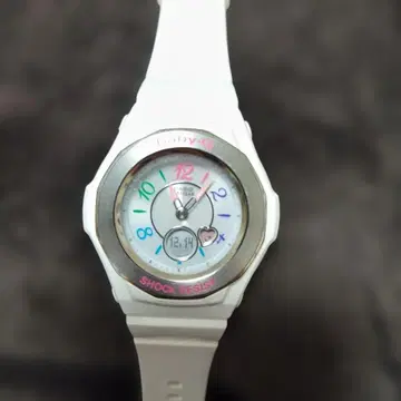 Baby-G 쇼크 레지스트 손목시계 화이트