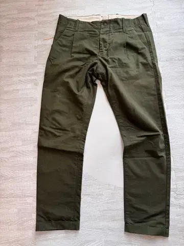 FORTELA 올리브 치노 팬츠 32 사이즈
