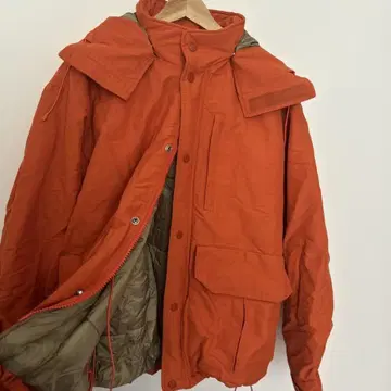 새상품급 프릭스스토어/플리마켓 로프트 마운틴 자켓/SIZE M