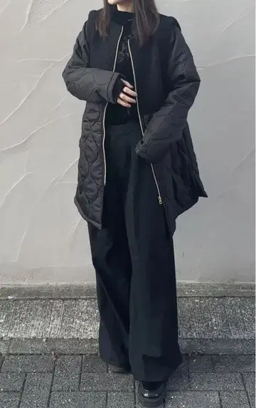 보아 롱 코트 블랙