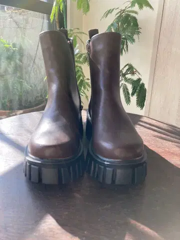 통굽 브라운 부츠