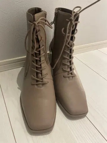 베이지 레이스업 부츠 사이드 지퍼