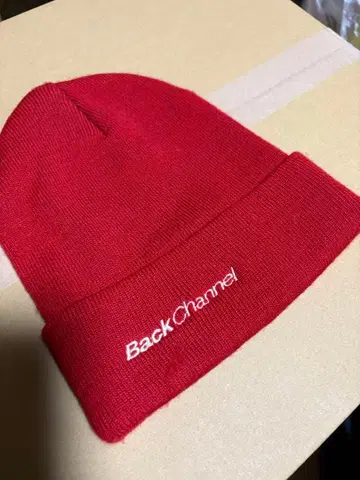 BackChannel 레드 니트 모자