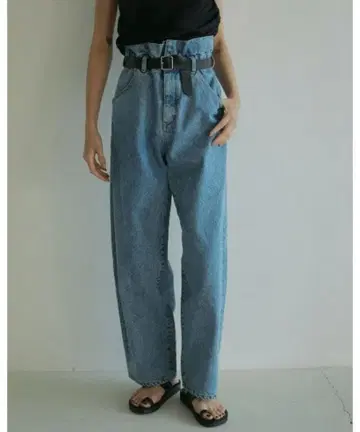 anuke 앙누크 웨이스트턱 데님 38사이즈