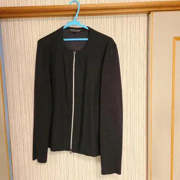 다크 그레이 집업 자켓