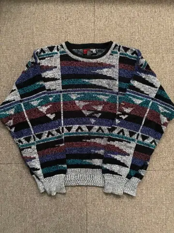 니트 스웨터 레트로 기하학 패턴 독특함