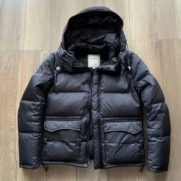 새상품급 nano universe 블랙 다운 자켓 M 사이즈