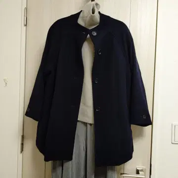 새상품급 D 클래스 카 코트 네이비