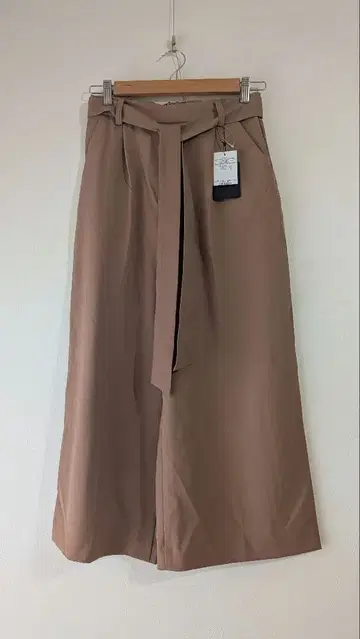 [ 미사용 새상품 ] OPAQUE.CLIP CARREMAN 팬츠 슬랙스