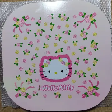 헬로키티 꽃무늬 미니 테이블
