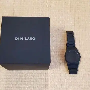 D1 MILANO PCBJ10 손목시계