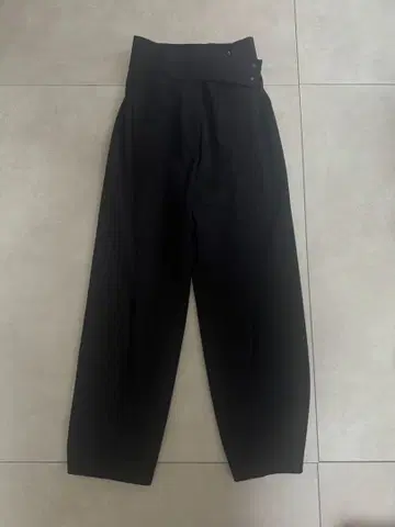 [ 새상품급 ] 블랙 하이웨스트 와이드 레그 슬랙스